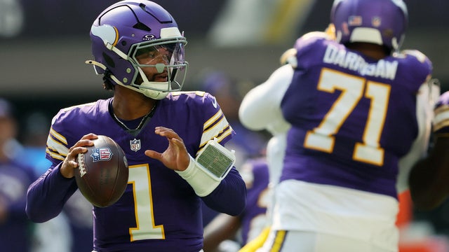 Green Bay Packers v Minnesota Vikings 