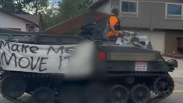 tank.jpg 
