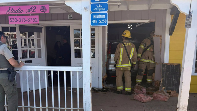 car-into-building-cameron-park.png 