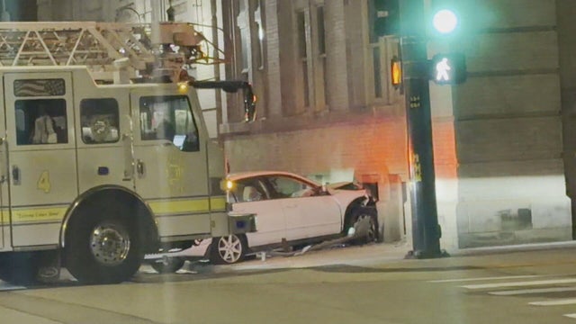 breaking-denver-car-crash-wall-6avo-transfer-frame-65.jpg 