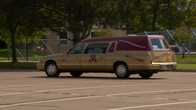 10p-pkg-gopher-hearse-wccobbwh.jpg 