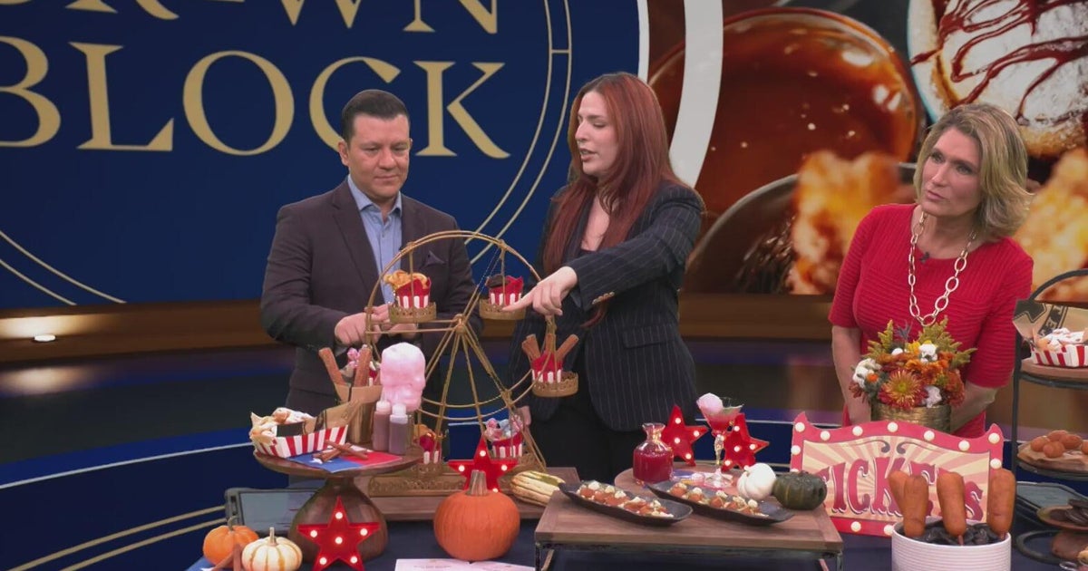 Crown Block serves State Fair-inspired treats at Reunion Tower - CBS Texas