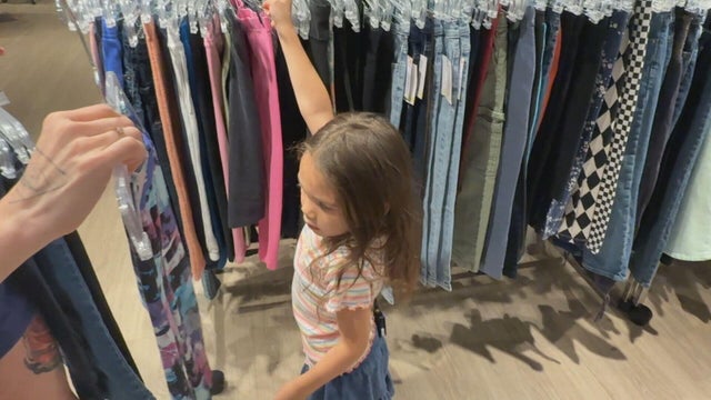 wed-child-clothes-for-kids-phone-video-frame-18837.jpg 