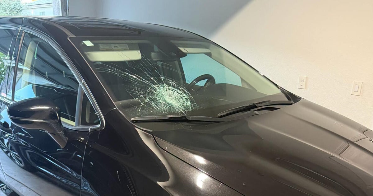 Rancho Cordova drivers windshield shattered at red light, suspect arrested