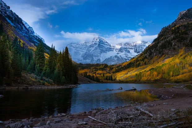 sunrise on Maroon Bells, Aspen Colorado in autumn color