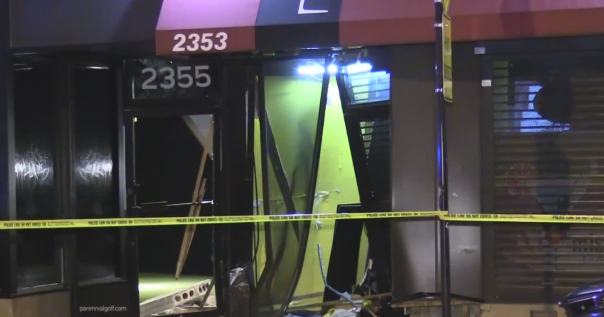ATM stolen during crash-and-grab burglary at Lincoln Park liquor store