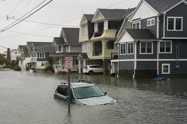 Nor'easter brings heavy flooding and major power outages to the East Coast 2 September's rare Nor'Easter brings strong winds, violent waves and flooding to the northeast