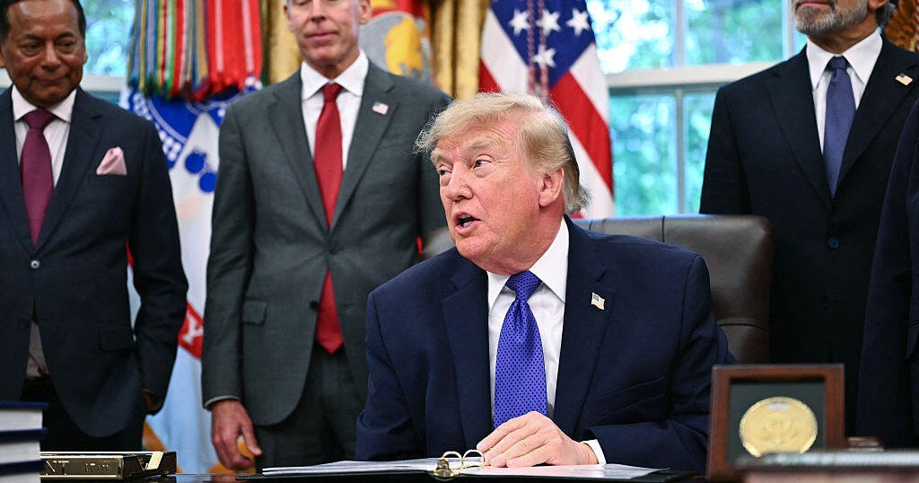 Trump announces plans for largest steel plant in U.S. history to be built in Iowa