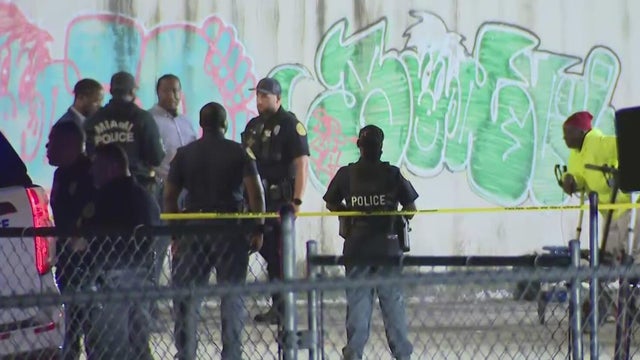 Police scanner captures response after 2 men shot in Overtown