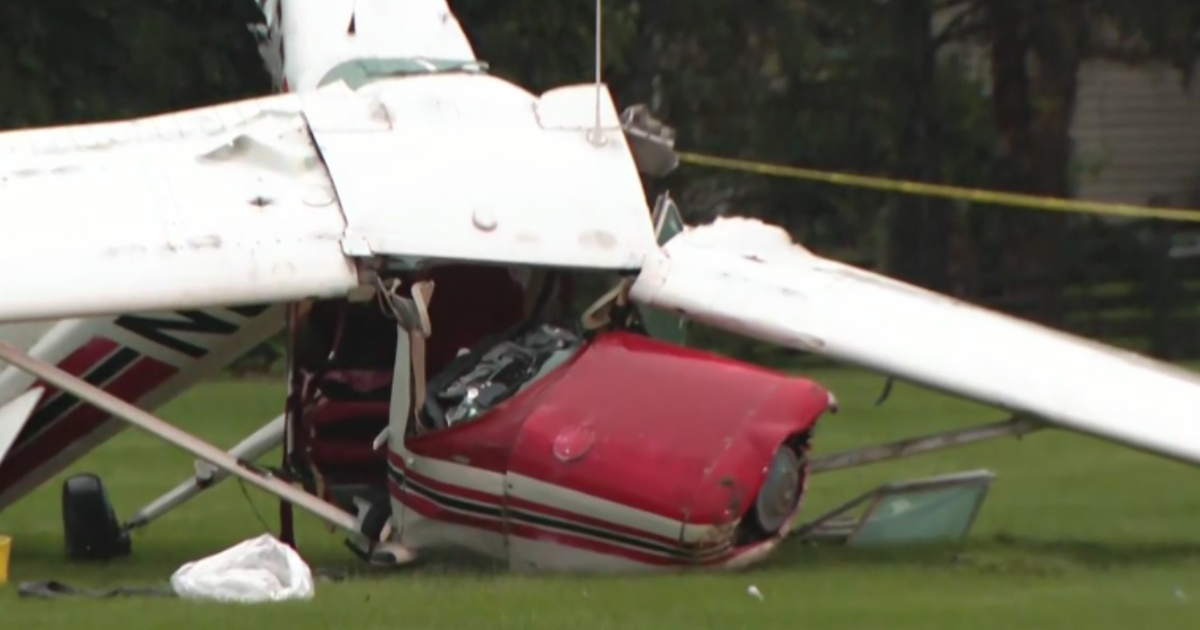 2 hospitalized after small plane crash in Bolingbrook, Illinois - CBS ...