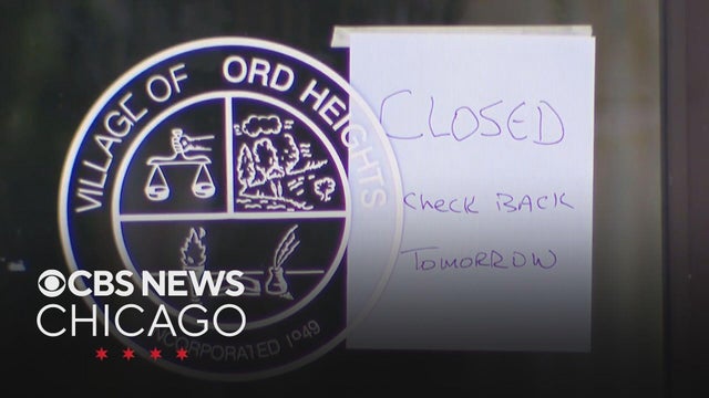 2 Ford Heights, Illinois, trustees and a janitor plead not guilty to charges