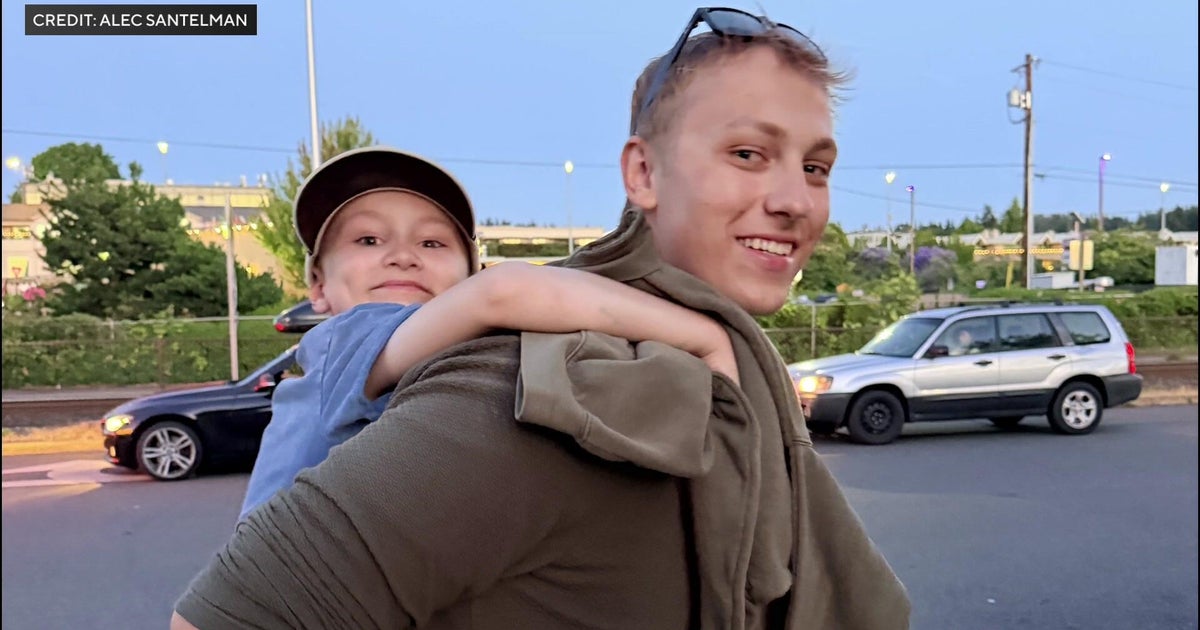 Bethel University football player who survived cancer makes it his mission to mentor others