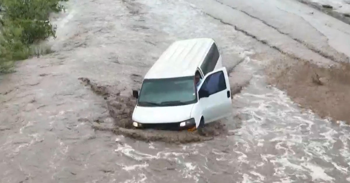 Eye Opener: Storms sweep across Southwest