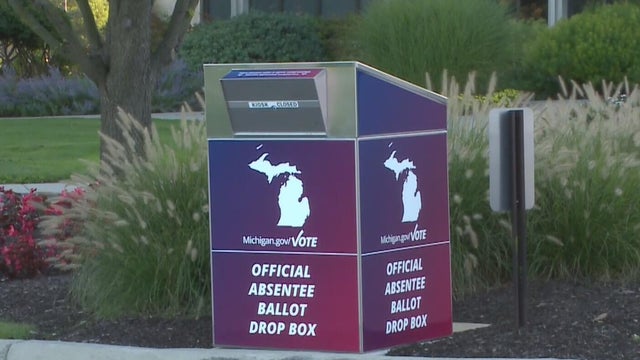 Printing error leaves library board off absentee ballots