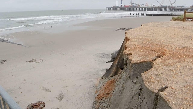 Erosion at Atlantic City beach 