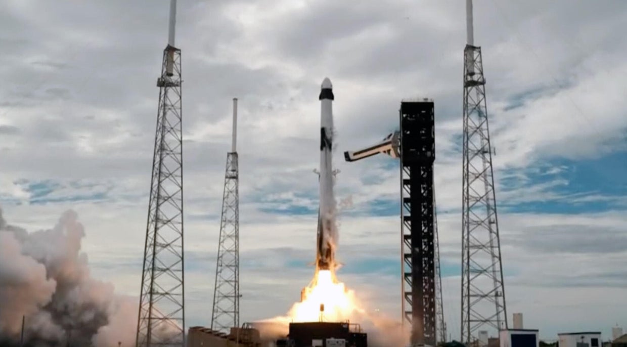 spacex-launch.jpg 