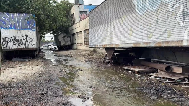 leaking-pipe-folo2-transfer.jpg 