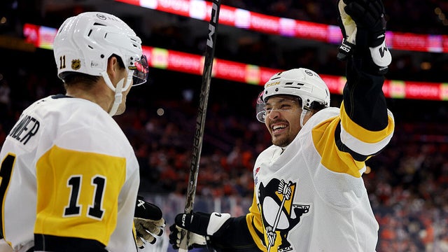 Pittsburgh Penguins v Philadelphia Flyers 