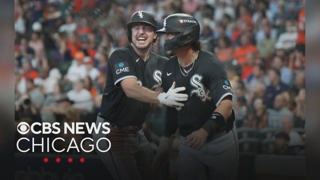White Sox move on in playoffs as Cubs head home