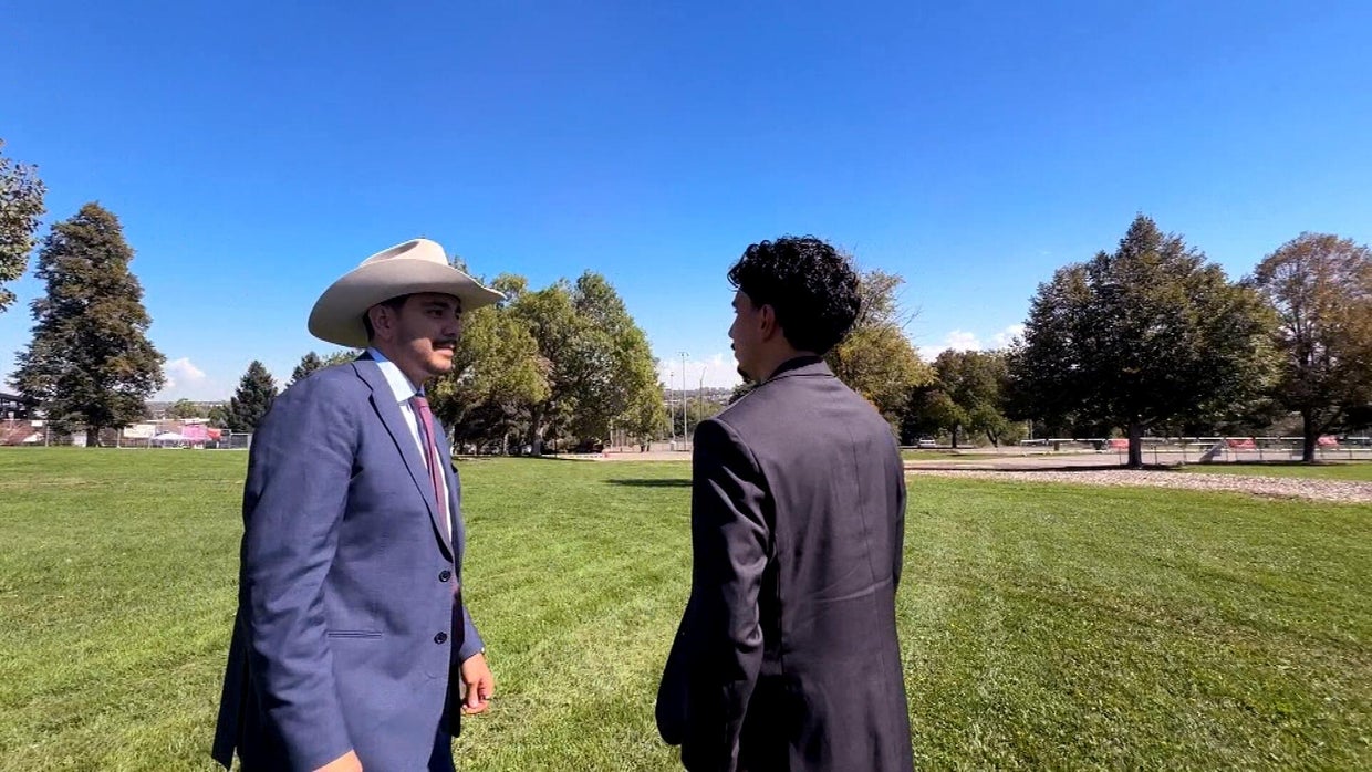 Free Denver concert uses music to engage young Latino voters - CBS Colorado