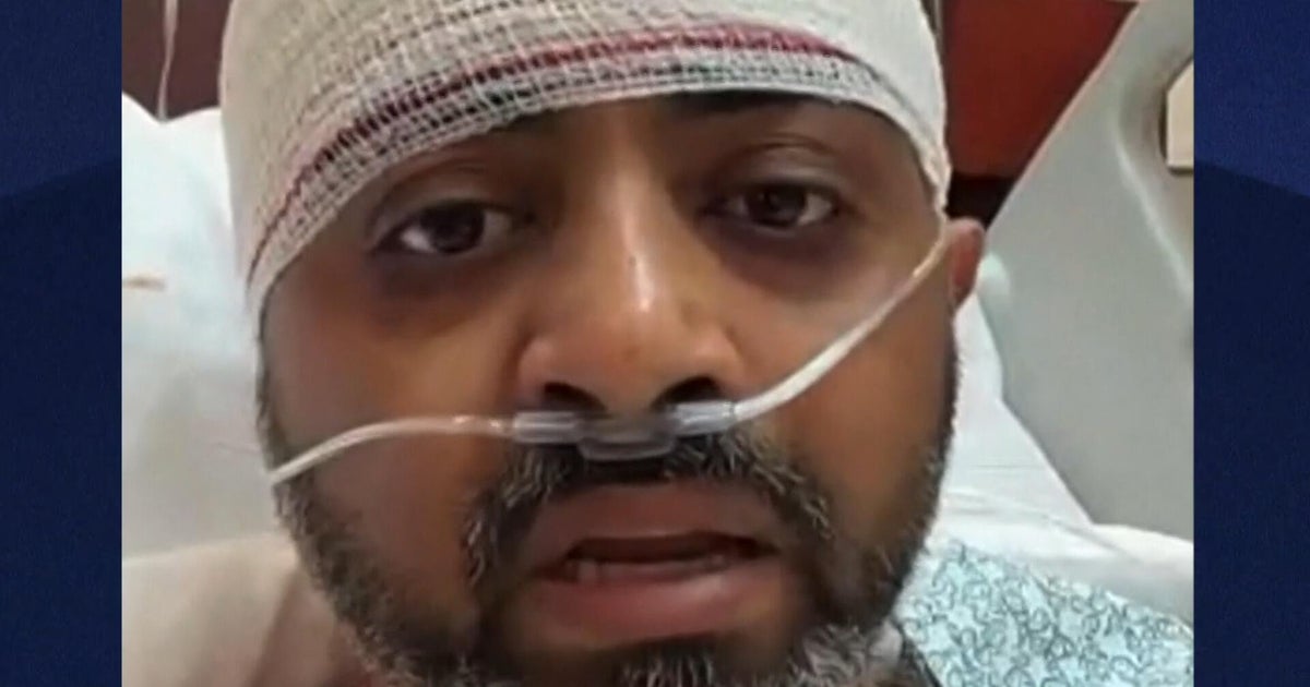 FlyDubai captain stabbed mid-flight by "radicalized" co-pilot speaks out