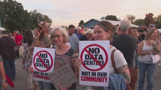 Meeting on proposed data center draws massive crowd in Forward Township