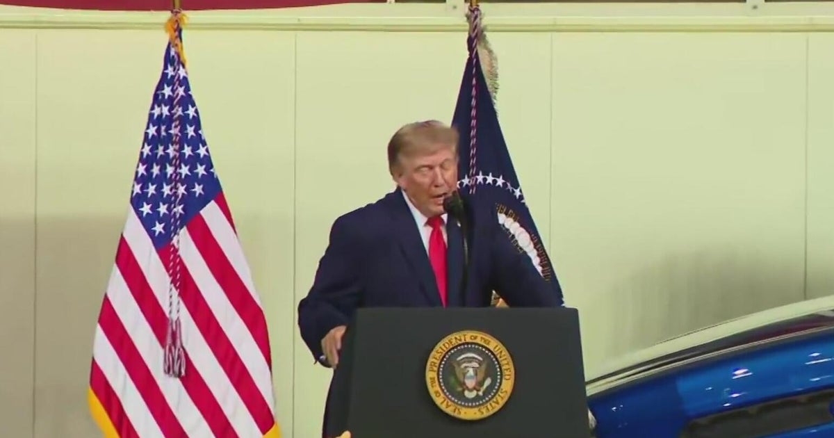 Trump launches 32-day midterm campaign blitz in Texas, Oklahoma; says 'nobody's selling' his economic record as Republicans face tough races