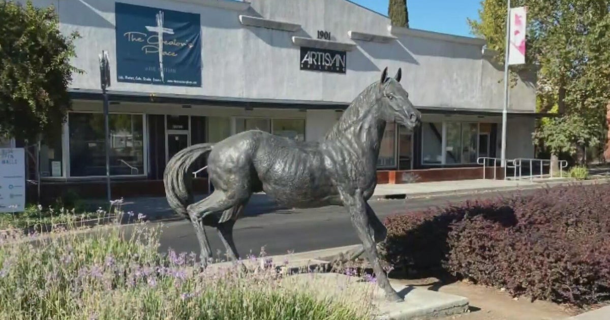 2 arrested in theft of Kentucky Derby-winning horse statue in Sacramento