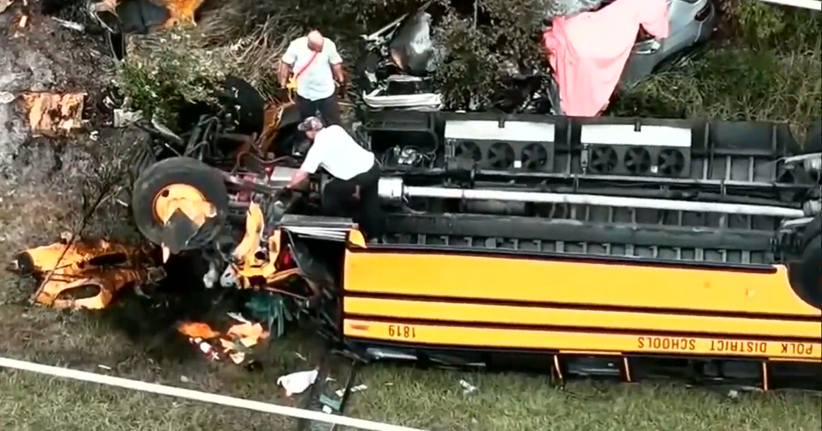 1 student dead, another person killed in Florida school bus crash