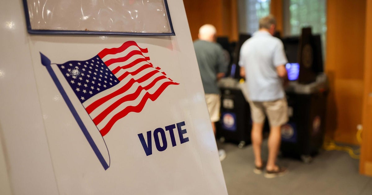 PAC adviser breaks down Democrats' spending in Texas, Kansas, Iowa, and more ahead of midterms
