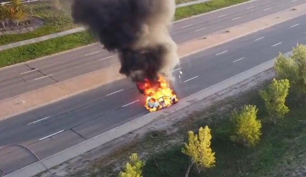 arapahoe-road-vehicle-fire.jpg