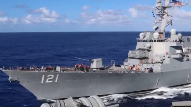 Trump honors USS Lincoln troops