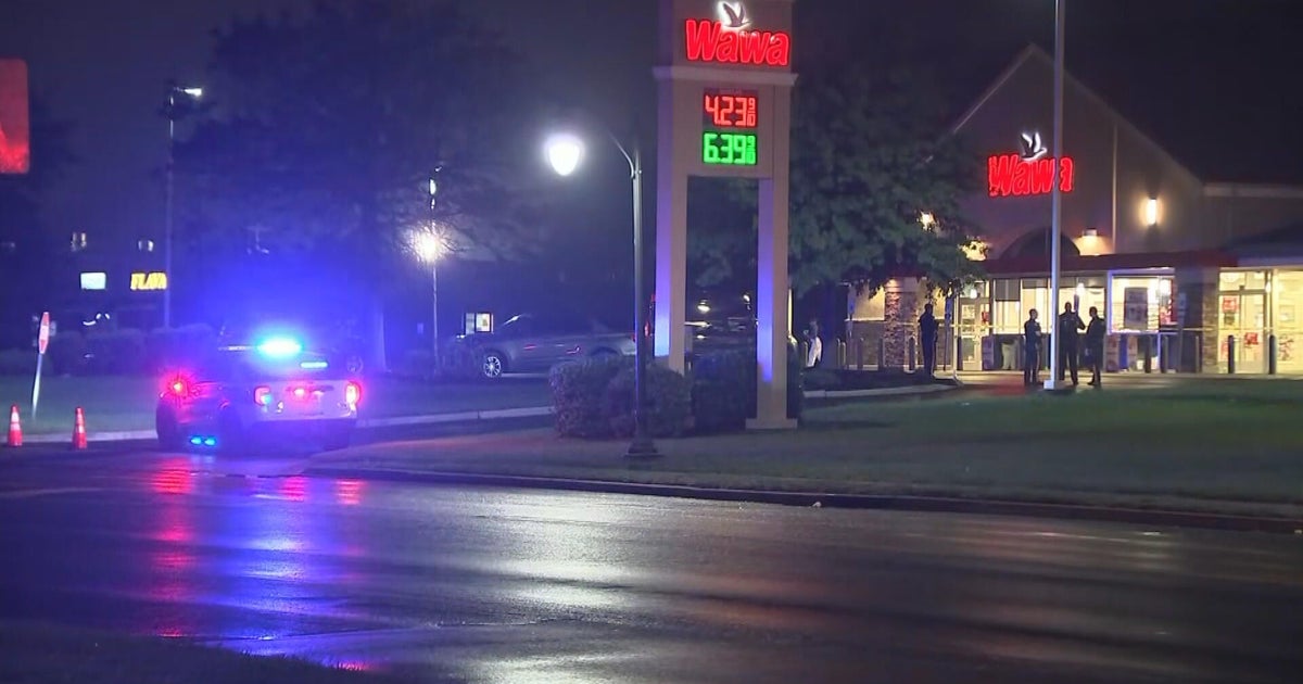 Man charged with attempted murder after shooting inside Wawa in South ...