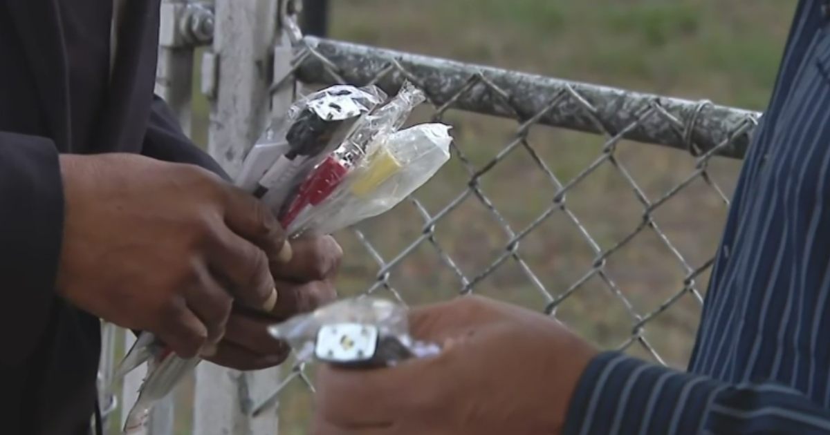 Activists hand out gun locks after 4-year-old shot inside South Side ...
