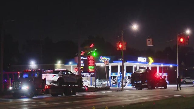 Detroit police car involved in crash