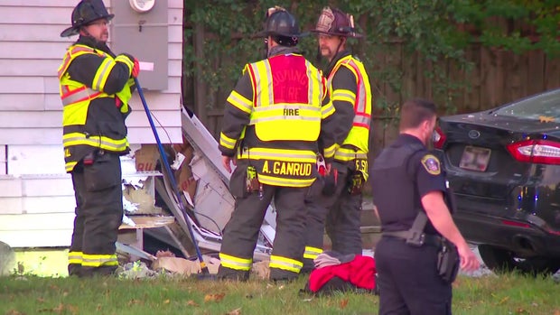 car-hits-bloomington-home.jpg