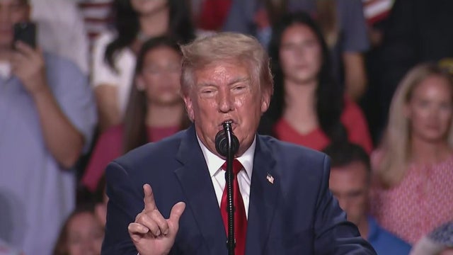 Trump, Ken Paxton rally in San Antonio ahead of midterm election