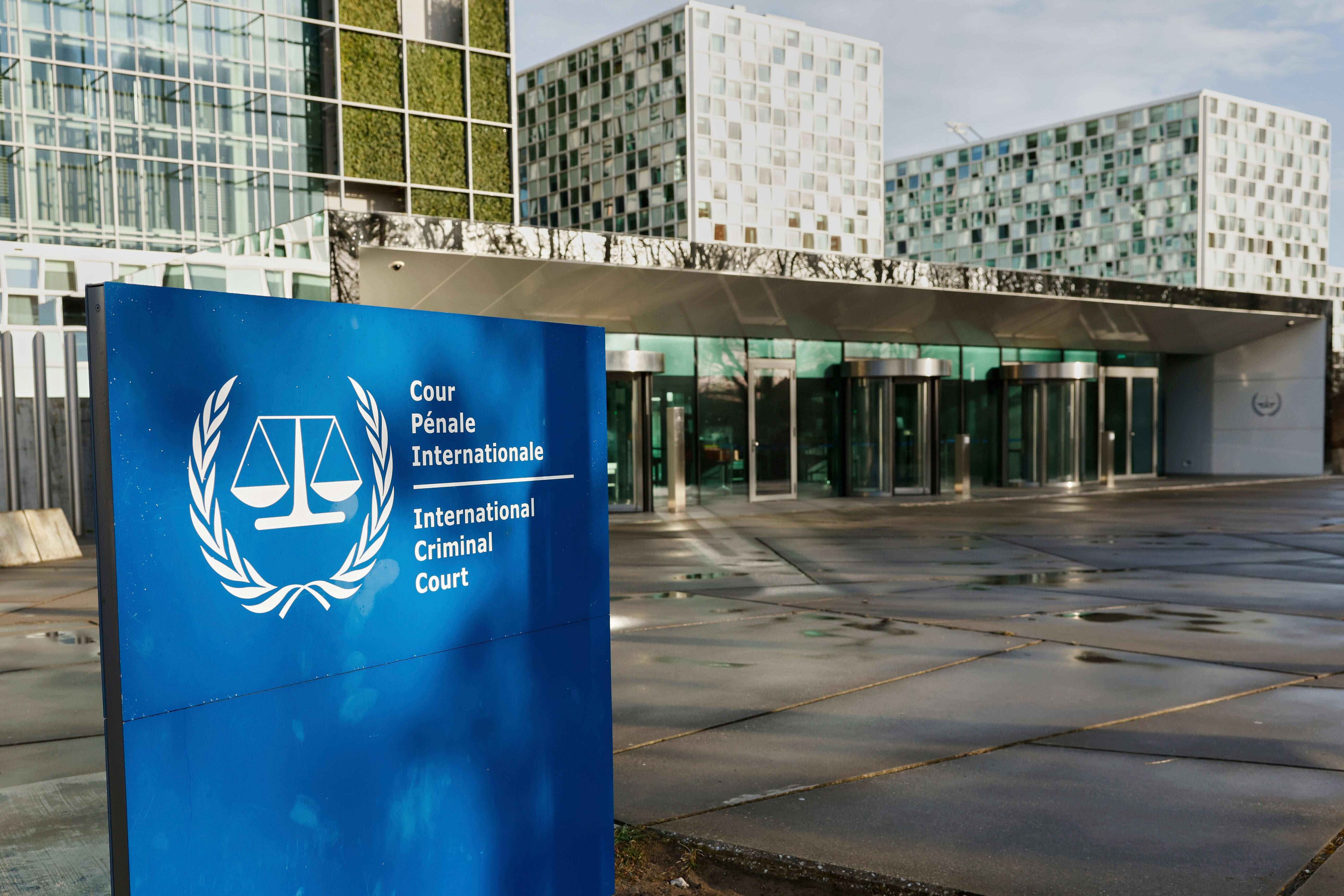 U.S. sanctions ICC, vowing to dismantle it "brick by brick" without changes