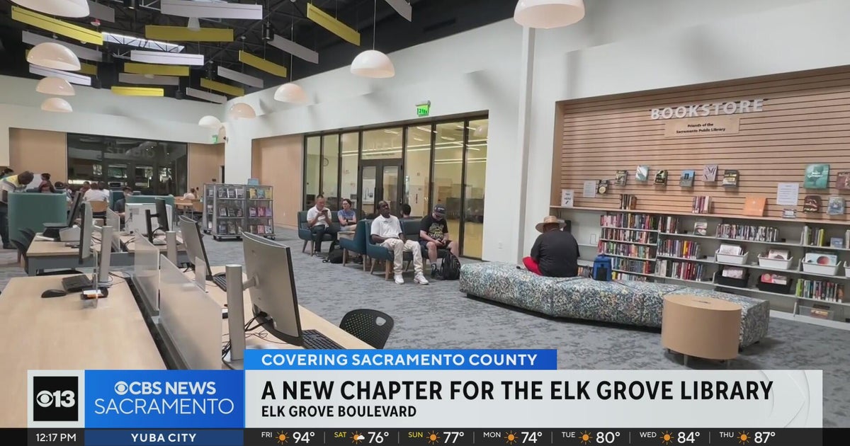 New Elk Grove Library holds soft opening