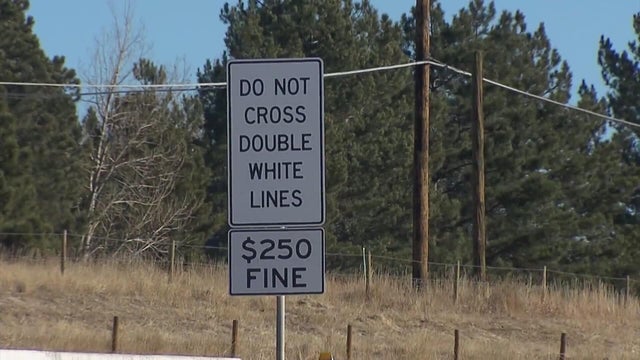 do-not-cross-double-white-lines.jpg 