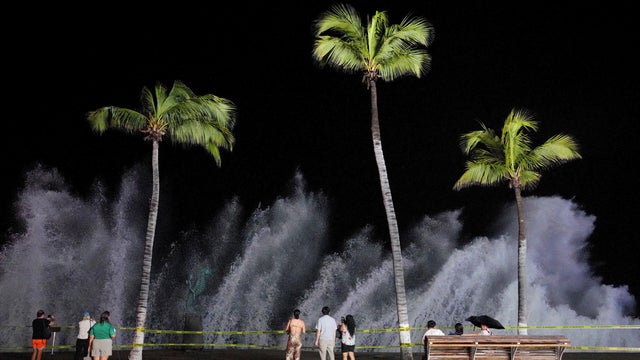 Hurricane Simon approaches Mexico's Pacific coast 