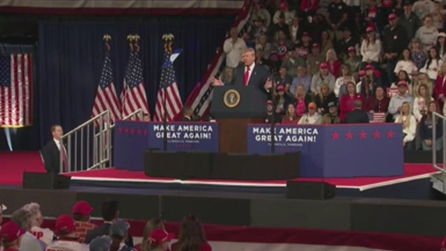 Trump hits campaign trail in Ohio