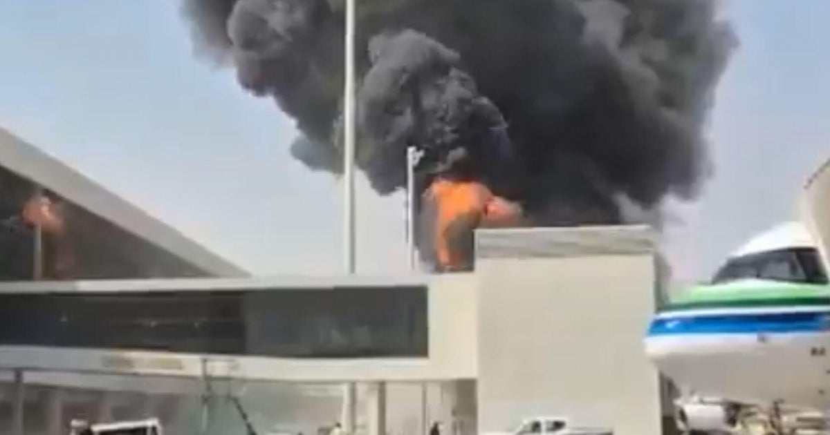 U.S. embassy urges "extreme caution" in Saudi airports after Houthi strikes kill several people