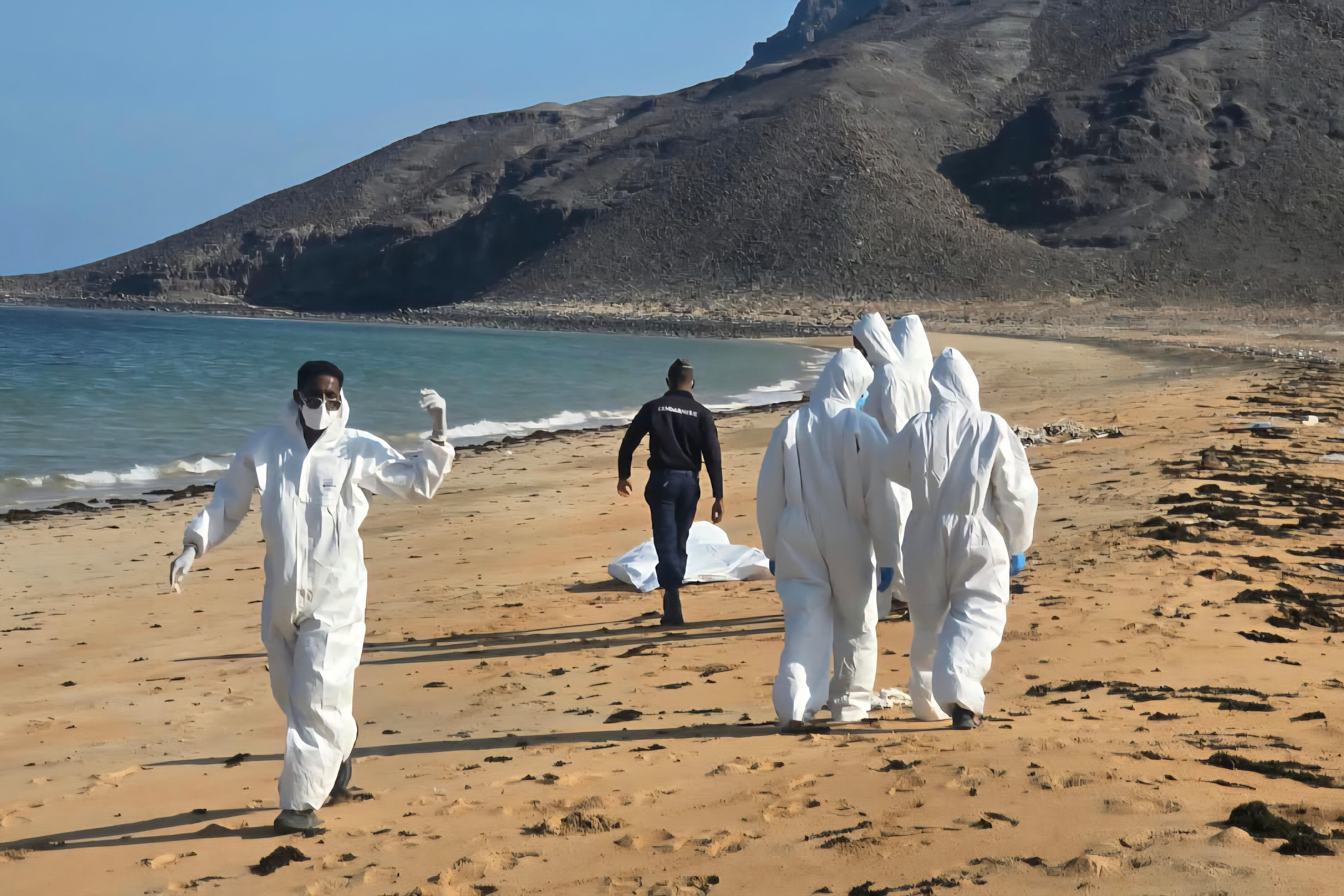 139 people dead, including 15 children, after migrant boat capsizes