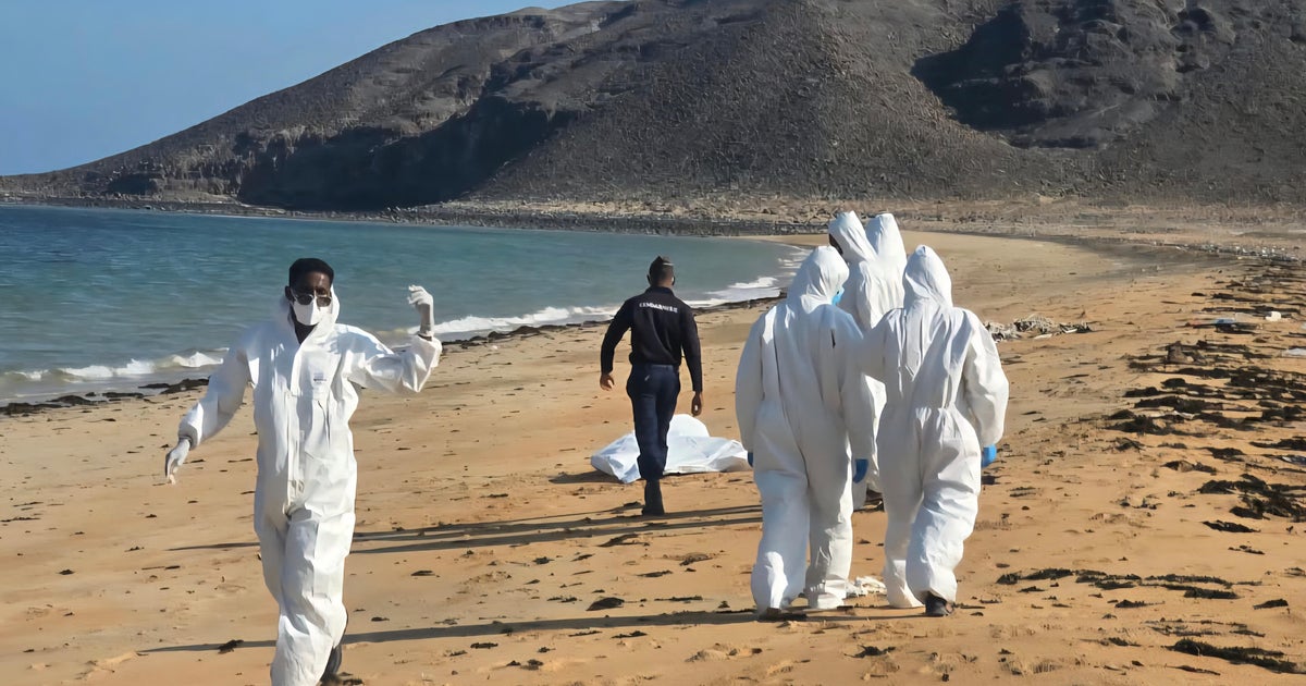 139 people dead, including 15 children, after migrant boat capsizes