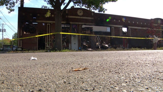 5p-pkg-franklin-ave-fire-folo-wccobgat.jpg 