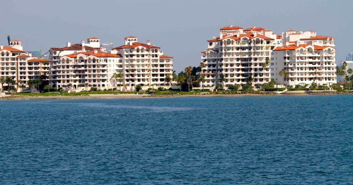 Man struck by boat propeller while in water off Miami Beach marina, FWC ...