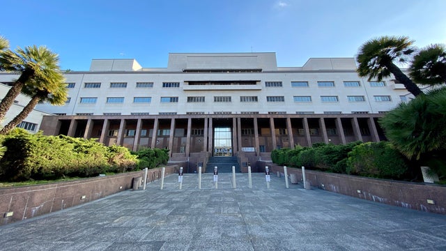Kenneth Hahn Hall of Administration in Downtown Los Angeles 