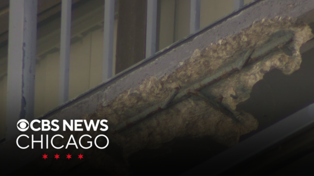 Crumbling balconies at River North high-rise raises safety concerns from tenants