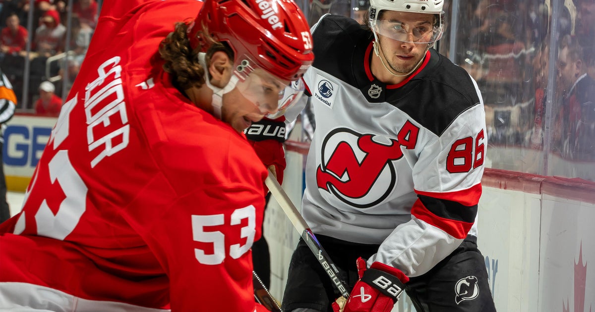Hughes scores on breakaway in OT, lifts Devils to 5-4 win over Red ...